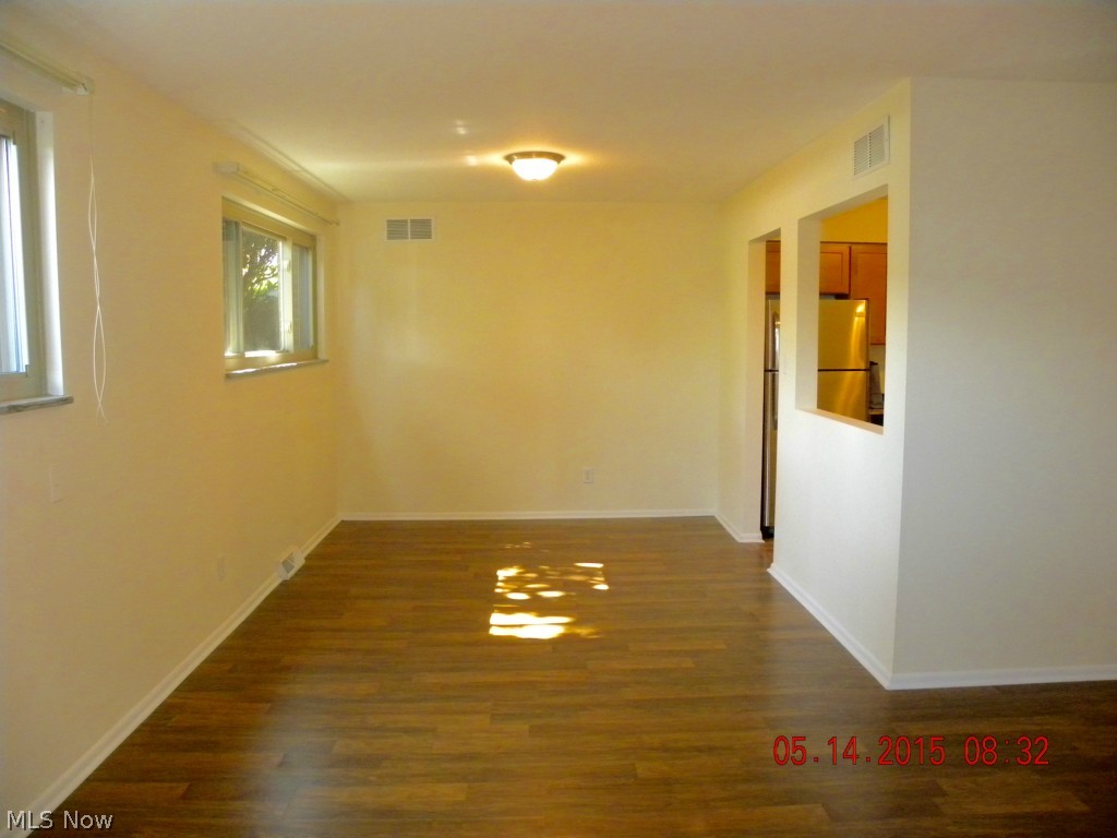 Mayfair Vlg Condo - Residential