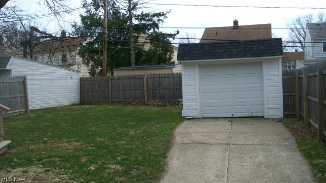 Oxford Manor - Residential Lease