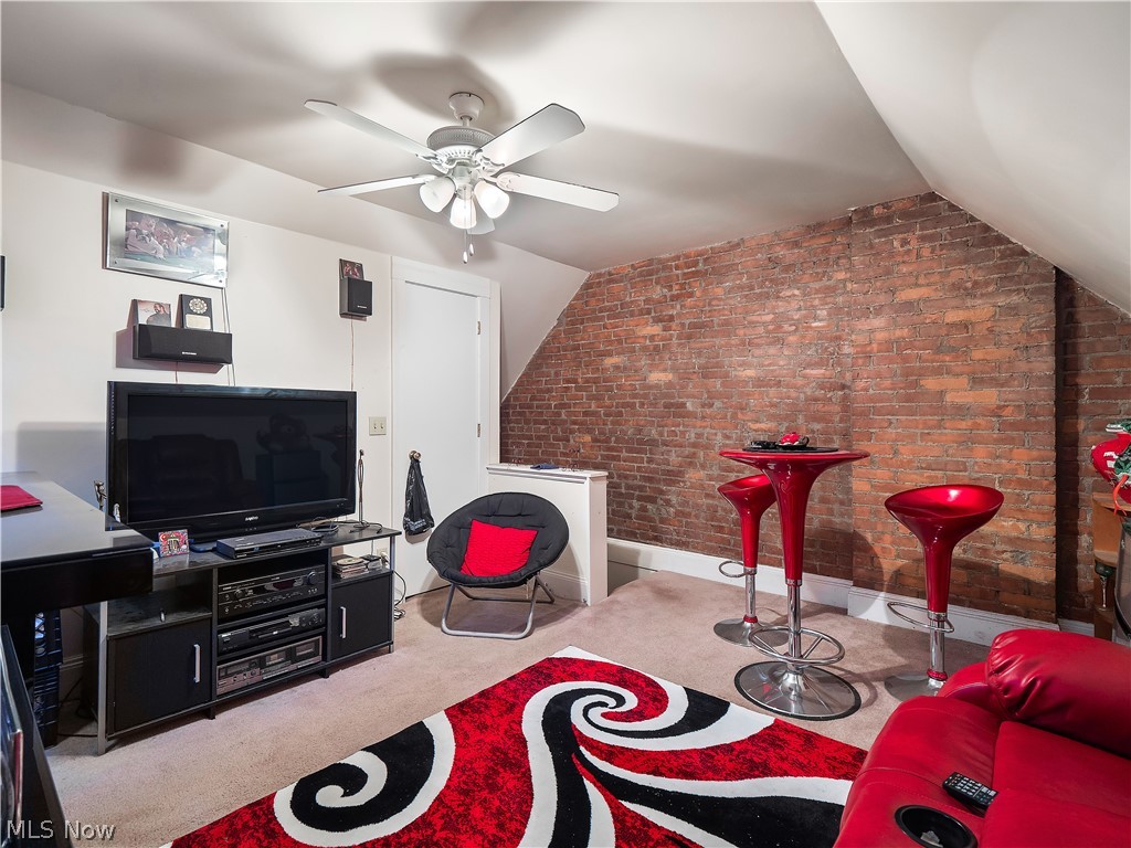 Foster - Residential Income