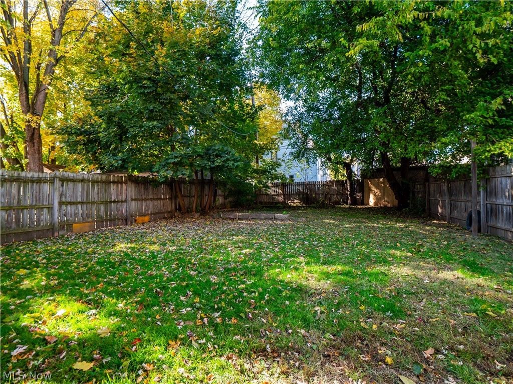 Photo of 3860 W 18th Street, Cleveland, OH 44109 (MLS # 5191984)