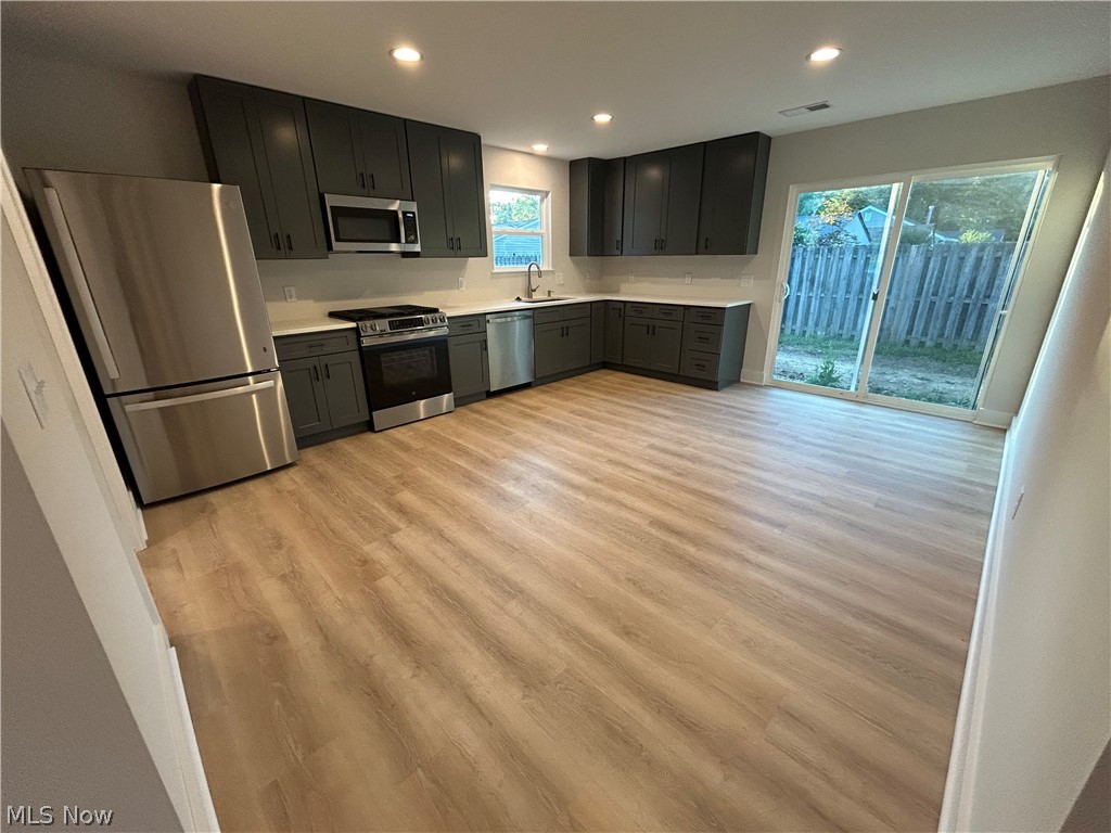 938 East Drive