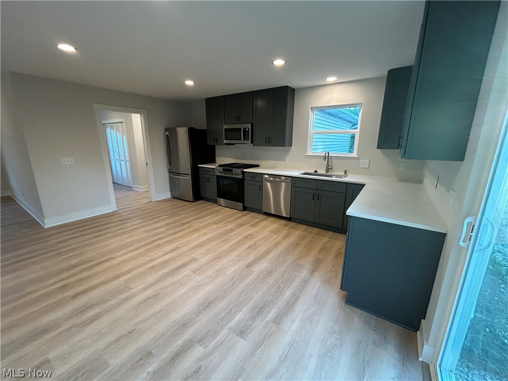 938 East Drive