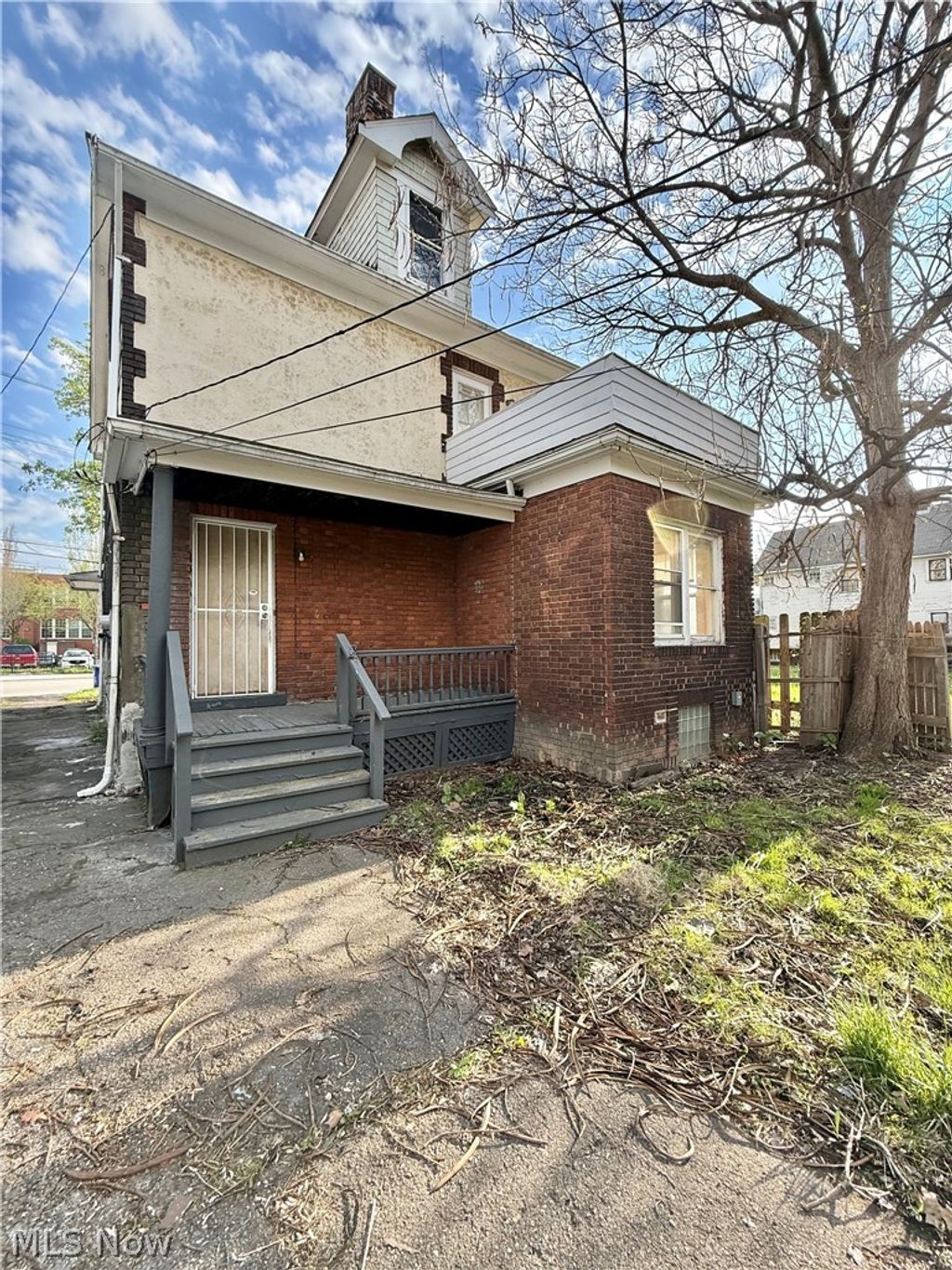 Photo of 6913 Harvard Avenue, Cleveland, OH 44105 (MLS # 5204062)