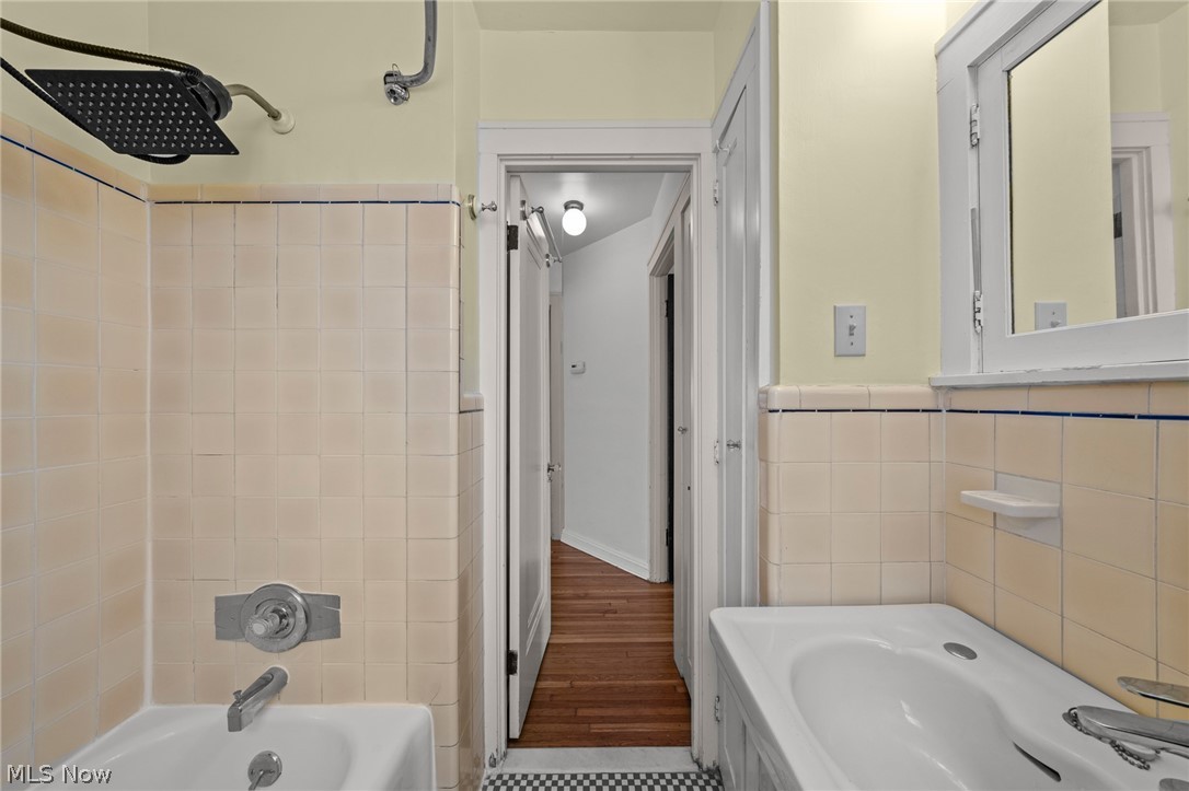 Van Sweringen Cos 23 - Residential Income