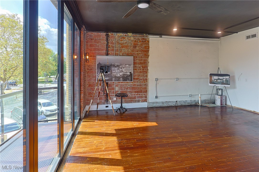 Washington Row - Residential