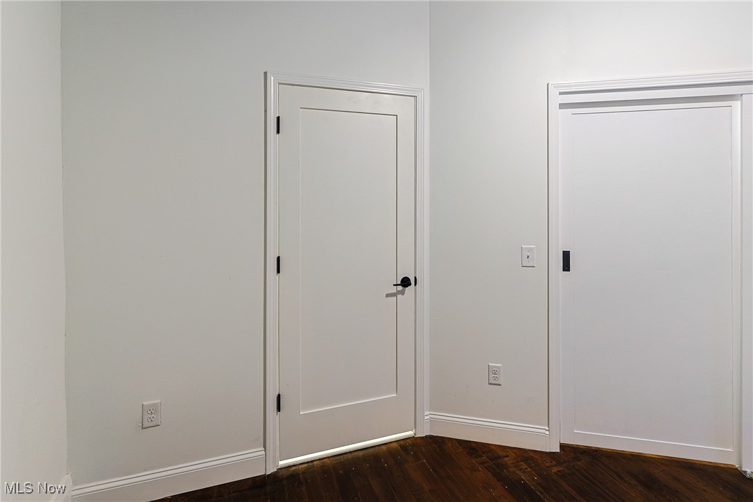 Washington Row - Residential