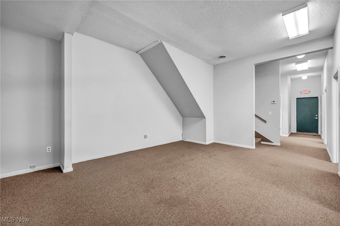 Maria Plaza - Commercial Sale