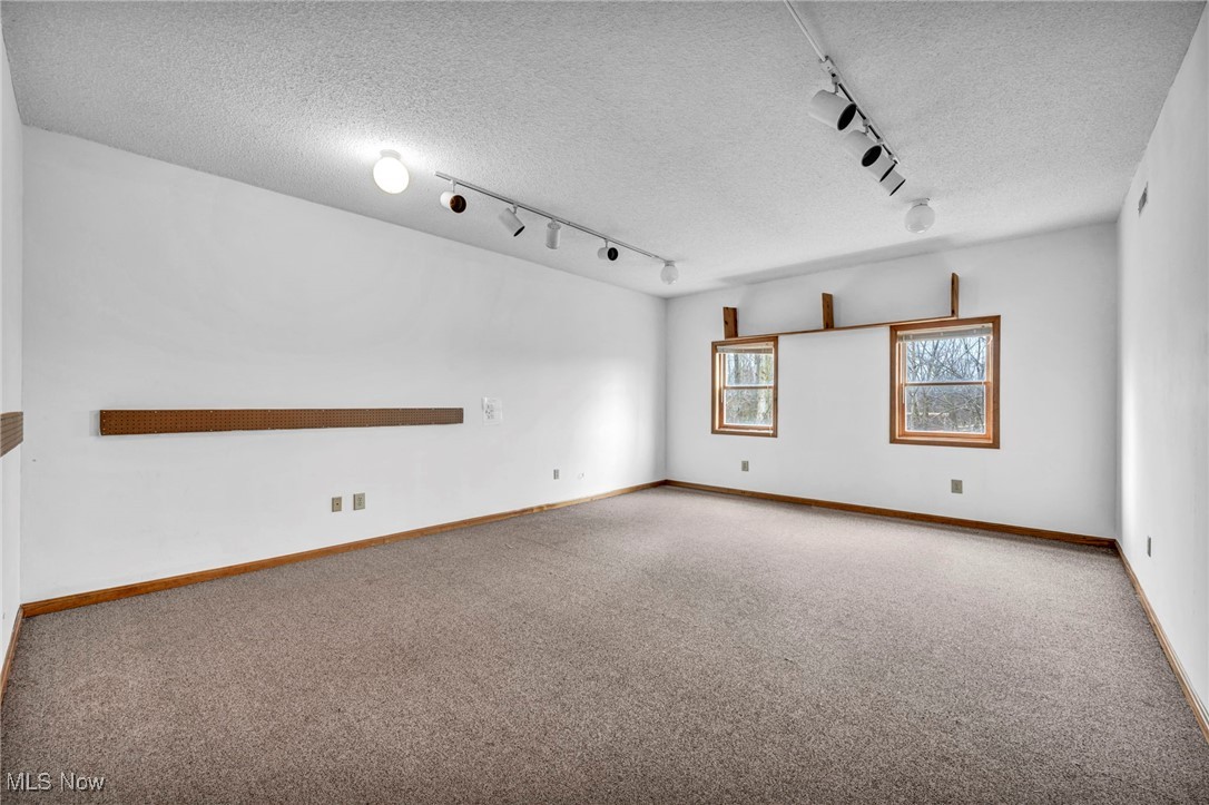 Maria Plaza - Commercial Sale