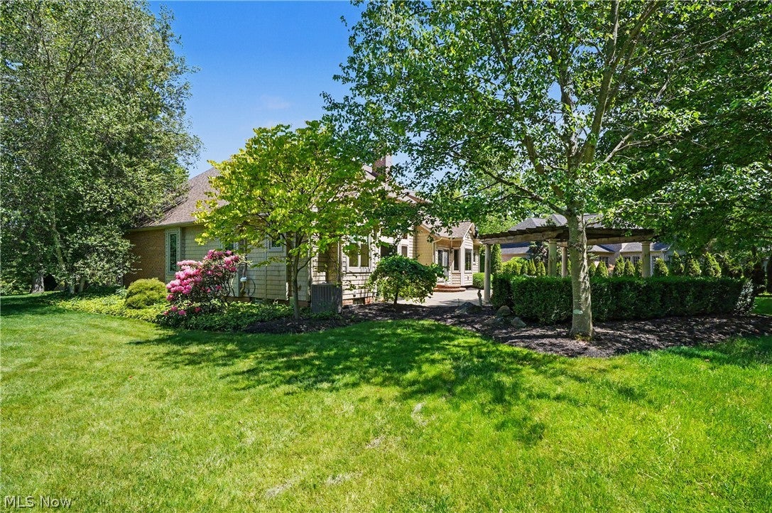 1250 Woodsview Drive