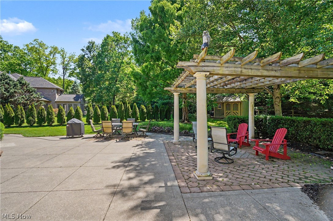 1250 Woodsview Drive