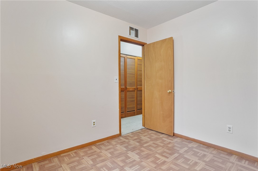 1498 Deermont Avenue, Madison, Ohio image 21