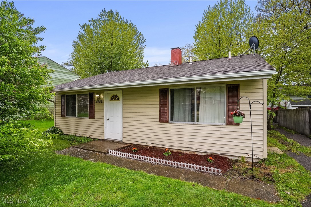 1498 Deermont Avenue, Madison, Ohio image 1
