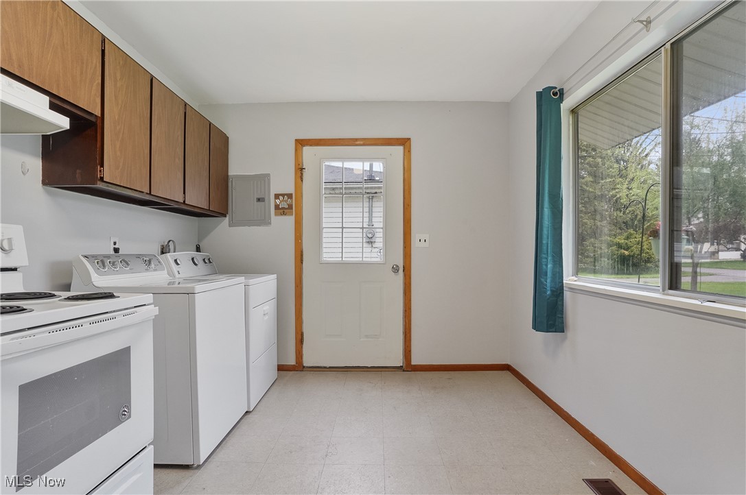 1498 Deermont Avenue, Madison, Ohio image 13