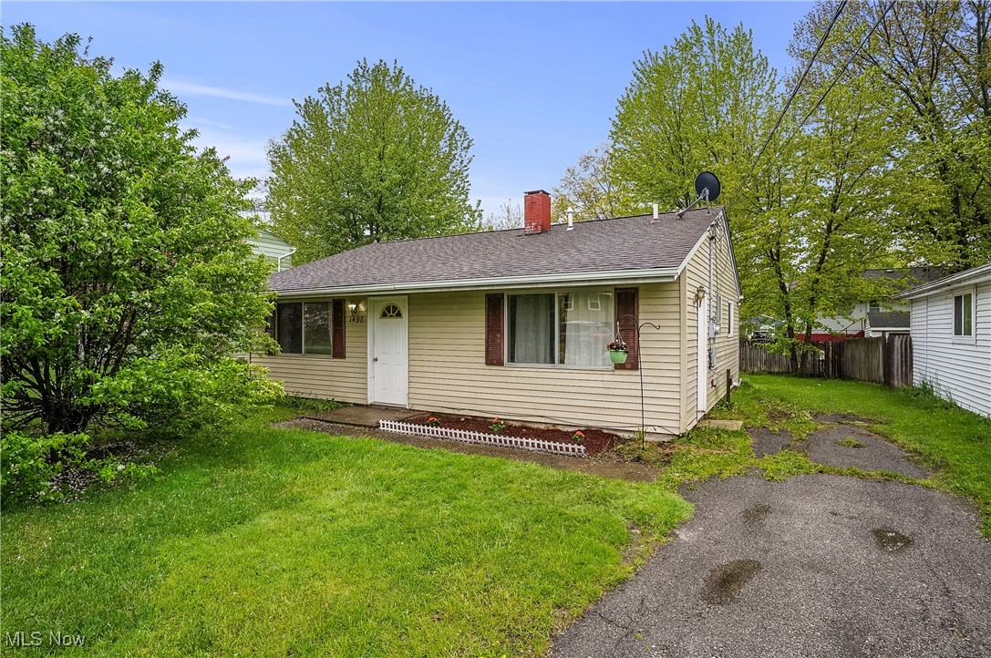 1498 Deermont Avenue, Madison, Ohio image 24