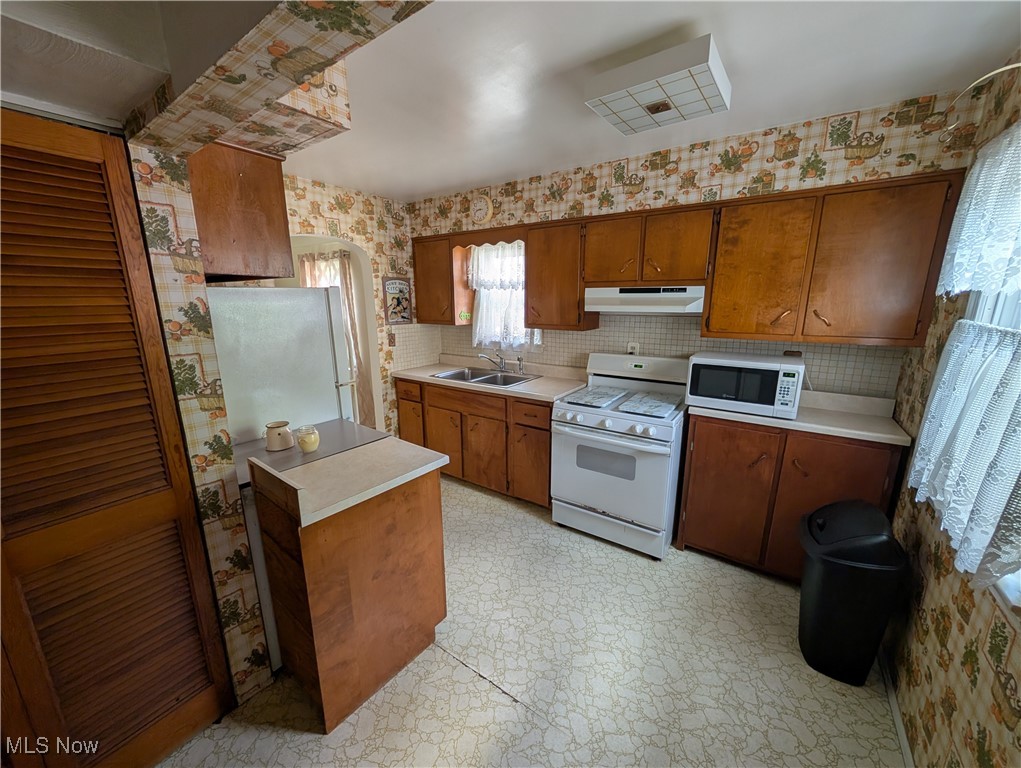 4625 W 147th Street, Cleveland, Ohio image 16