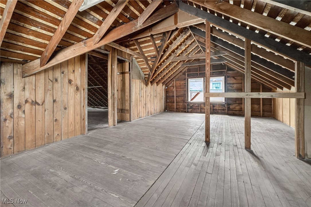 Van Sweringen 19 - Residential Lease