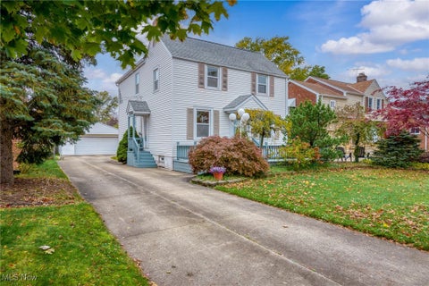 Photo for 1590 Longwood Drive