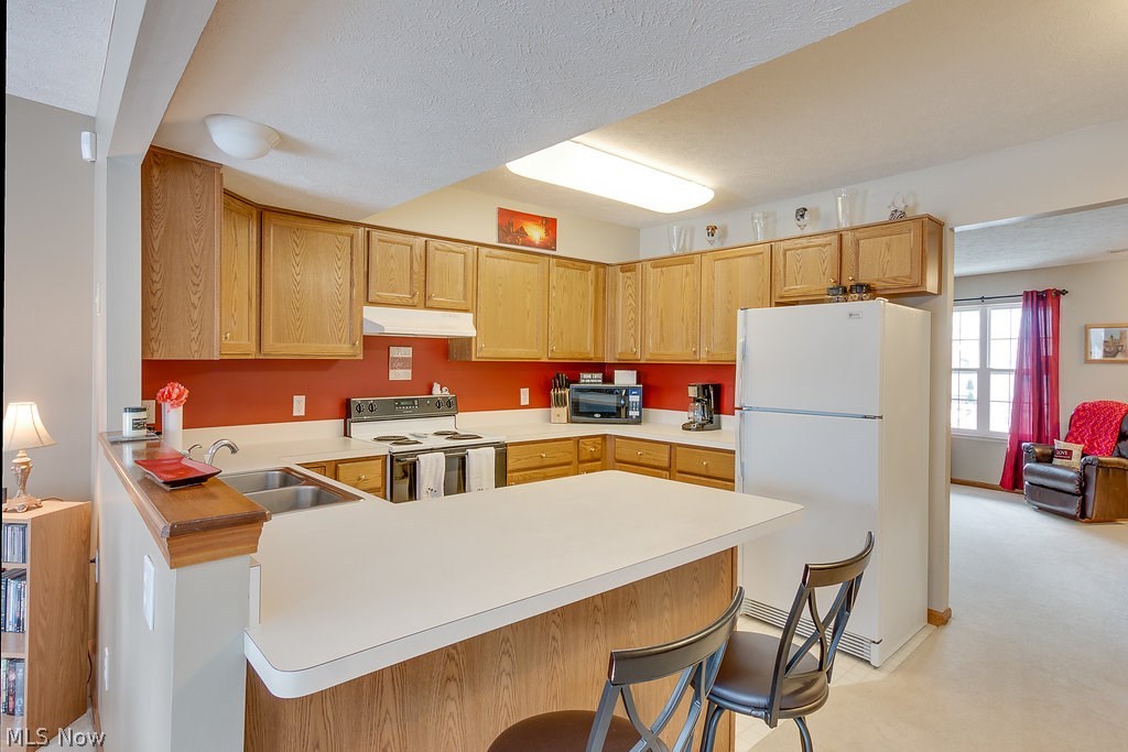 Hampton Bay Condos - Residential