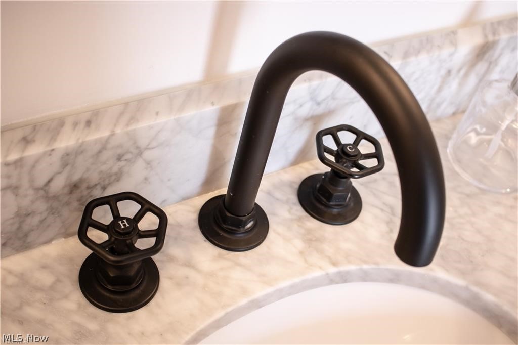 Mathews & Gilbert 03 - Residential