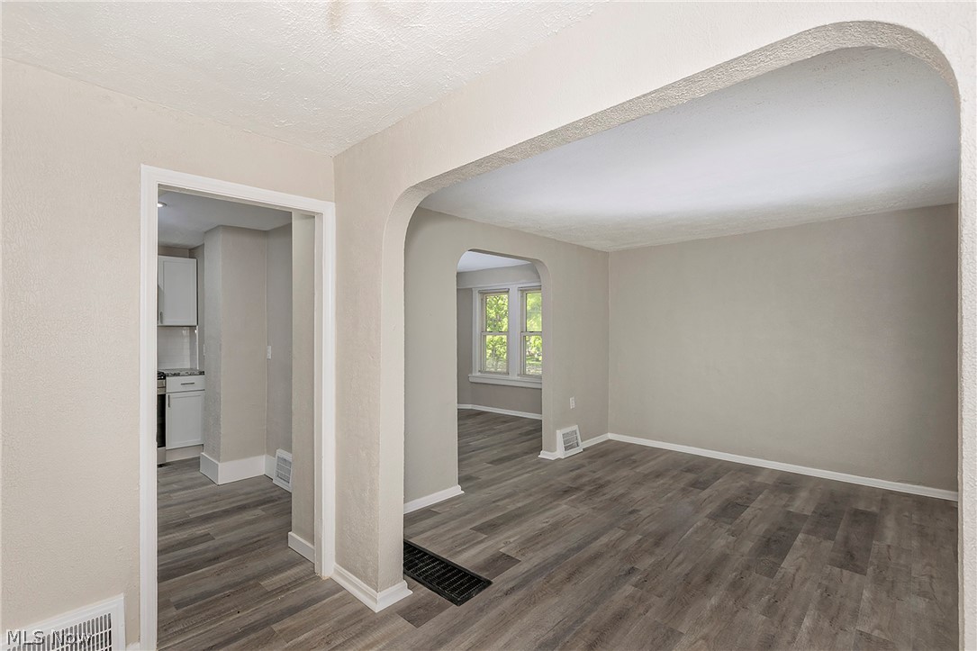 Village/Richmond Heights - Residential