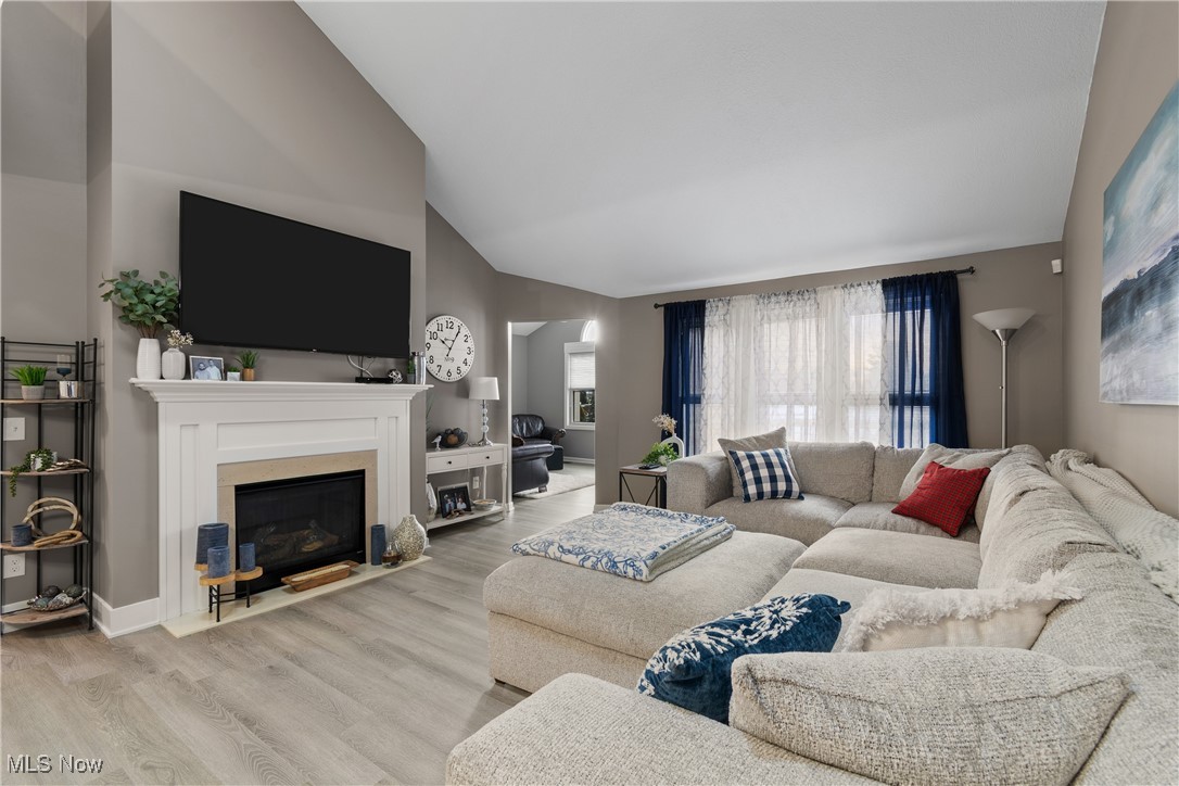 Greens Prestwick Condo - Residential