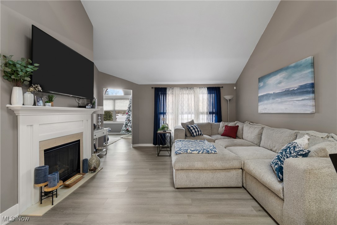 Greens Prestwick Condo - Residential