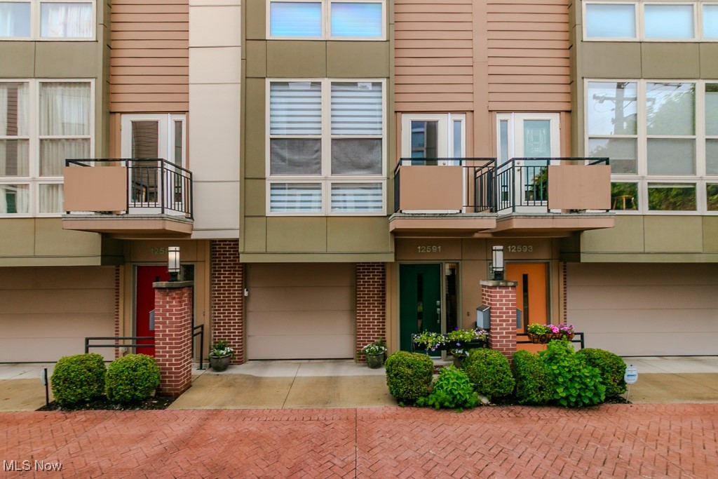 Larchmere Court Condos - Residential