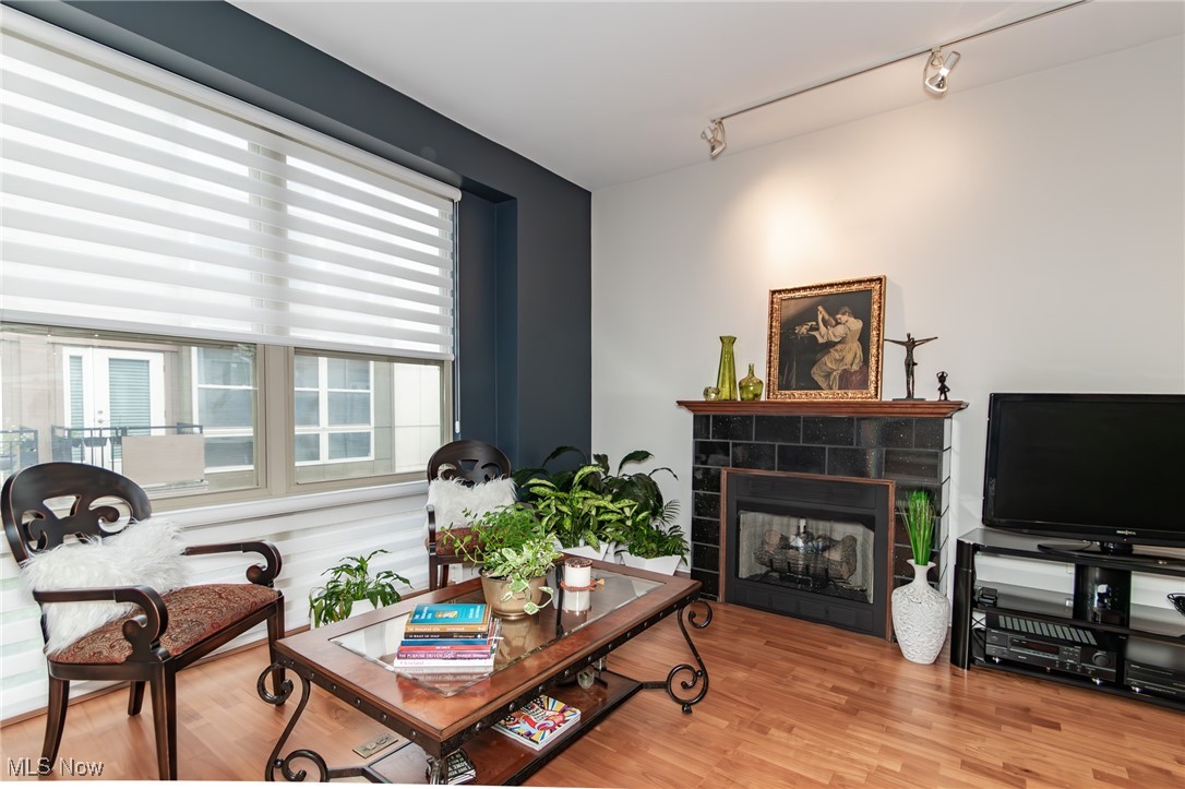 Larchmere Court Condos - Residential