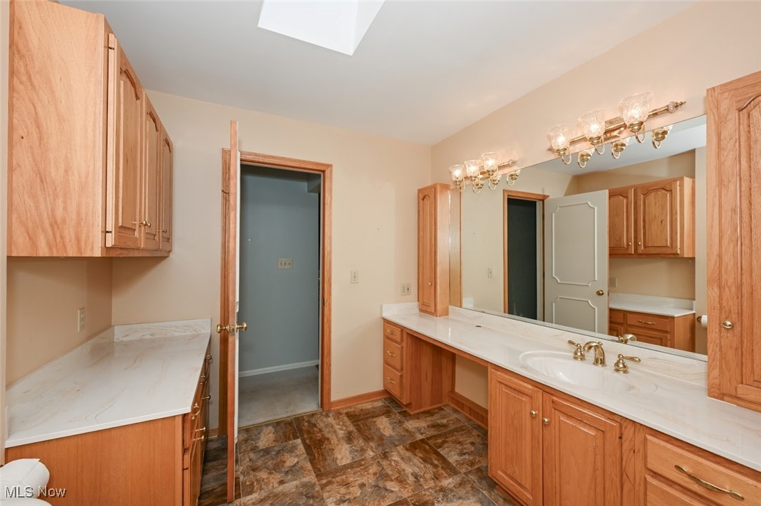 502 Timberline Drive, Bath, Ohio image 28