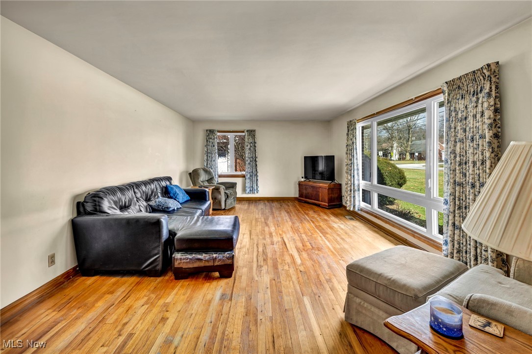 2020 Burbank Road, Wooster, Ohio image 4