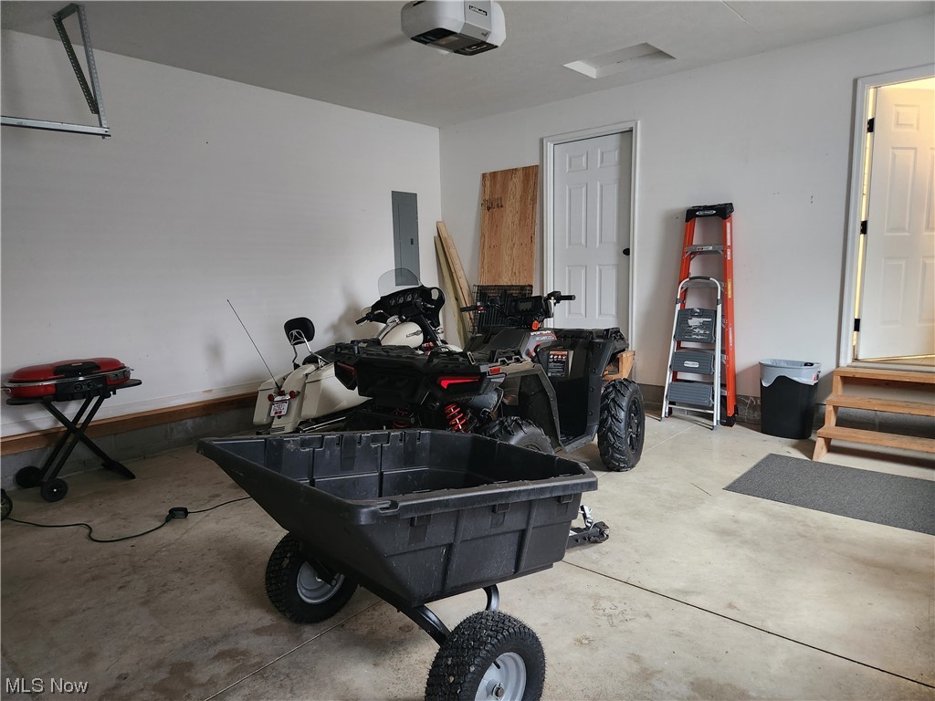 Roaming Rock Xiii - Residential