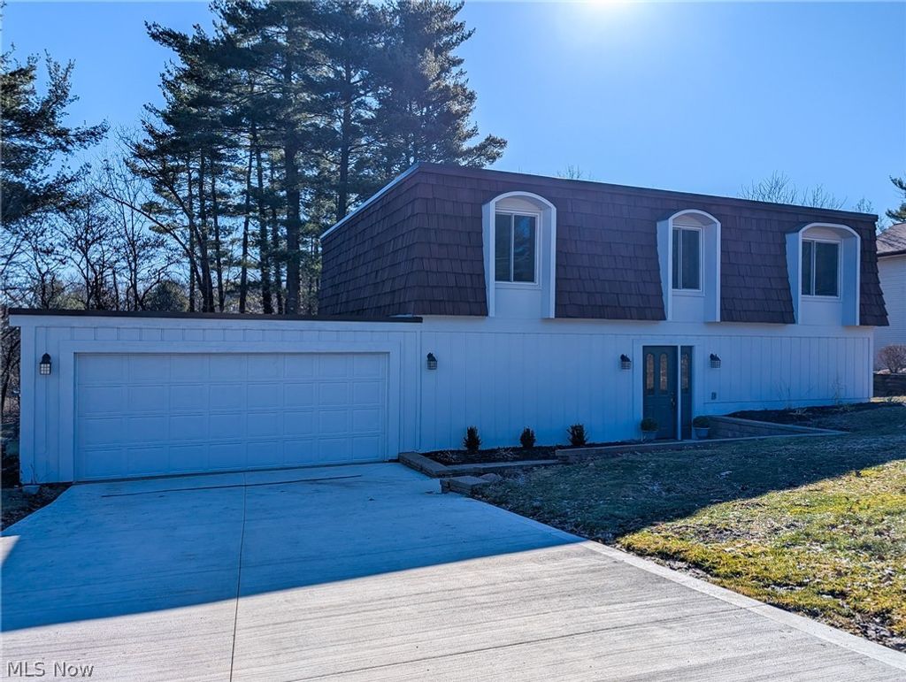 Photo of 9411 Barr Road, Brecksville, OH 44141 (MLS # 5208650)