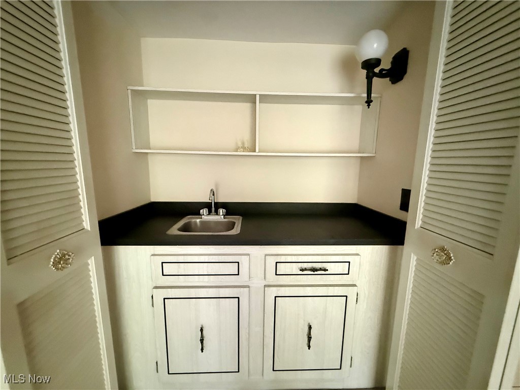 Crk Pkway Sub - Residential