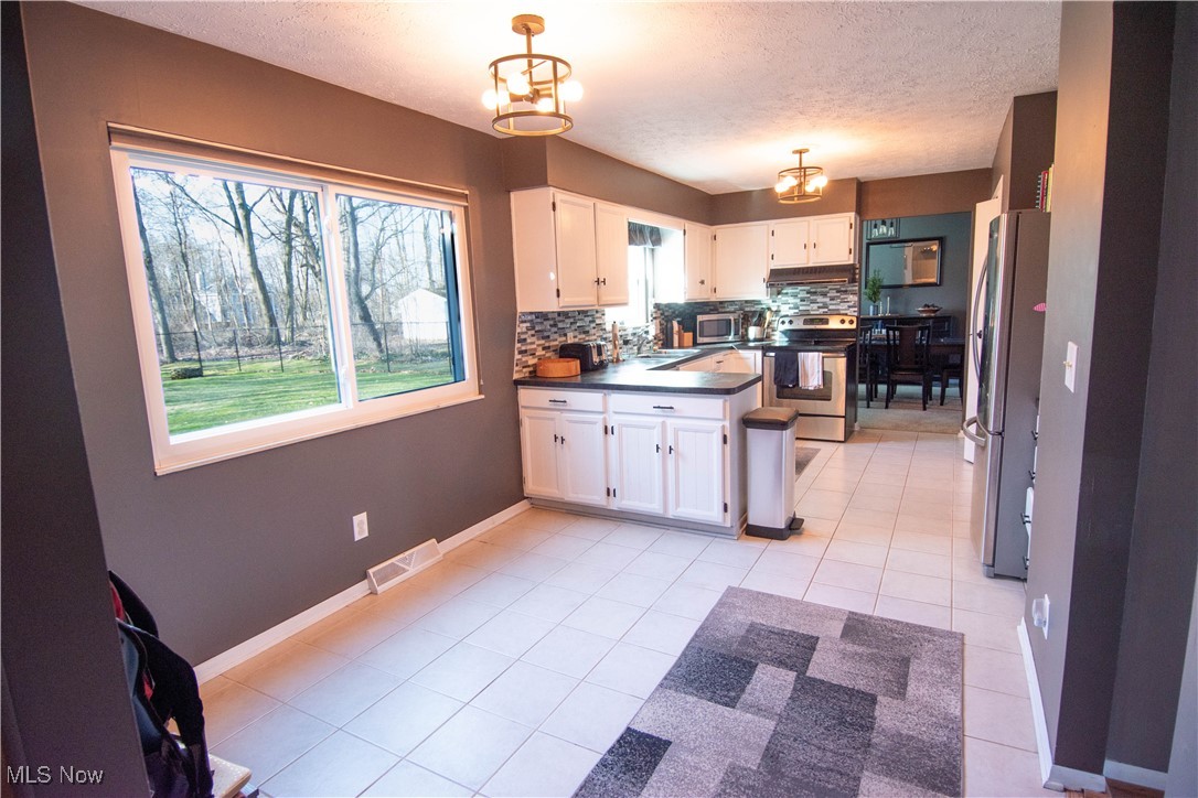 1200 Timbercrest Street, Youngstown, Ohio image 11