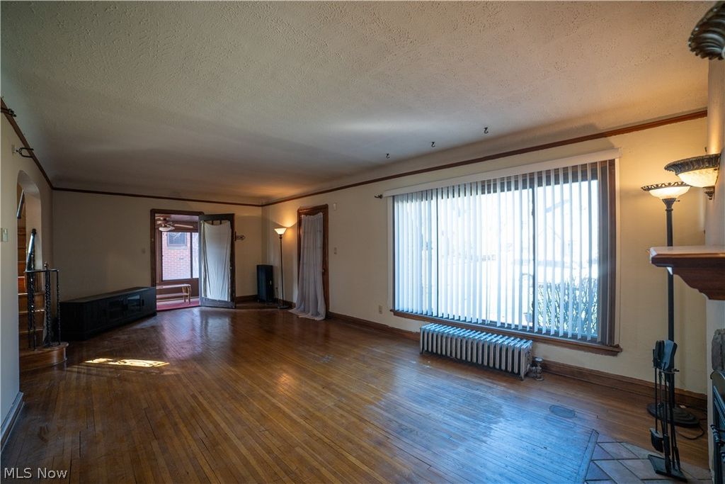 Photo of 285 E 216th Street, Euclid, OH 44123 (MLS # 5193535)