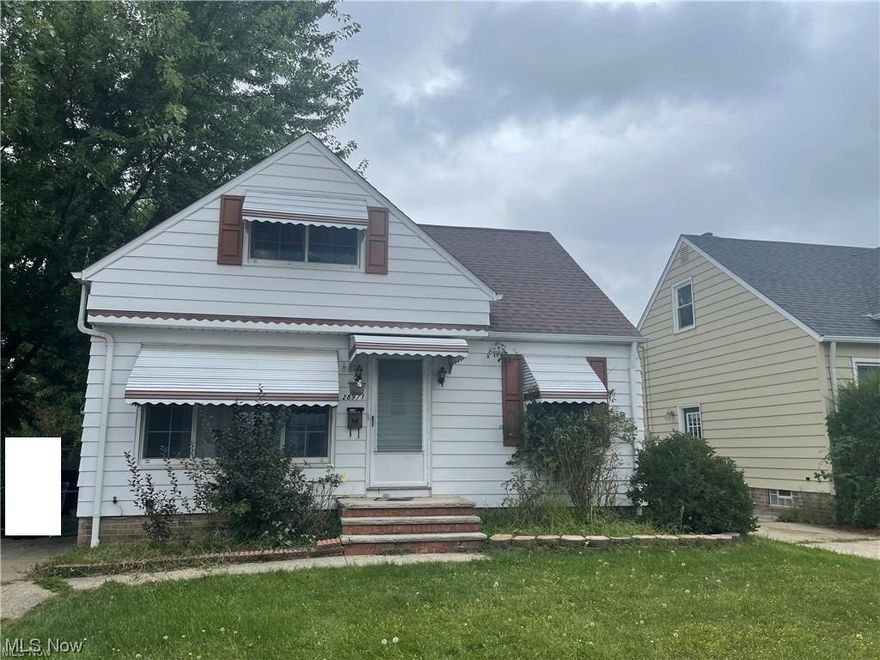 Subject to current Pre foreclosure in process, Seller MUST meet Banks required net to close, based on current list price. 24 hr notice to show is required. 3 bdrm 2 full bath full partially finished basement. Home is in need of renovation & updating. Newer vinyl windows & roof on house 7 yrs, hardwood flooring throughout. Glass block windows w/nature stone flooring in basement. H2O 5yrs, C/A 5-7yrs. Full Chain linked fence, paved driveway.