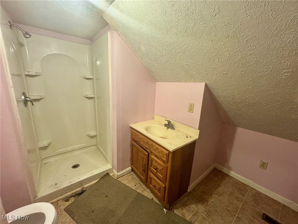 1176 Fairchild Avenue, Kent, Ohio image 20