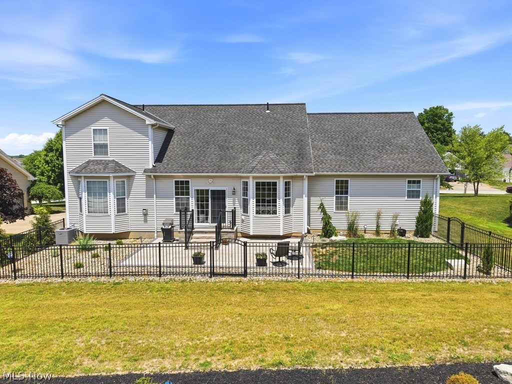 1180 Windward Lane