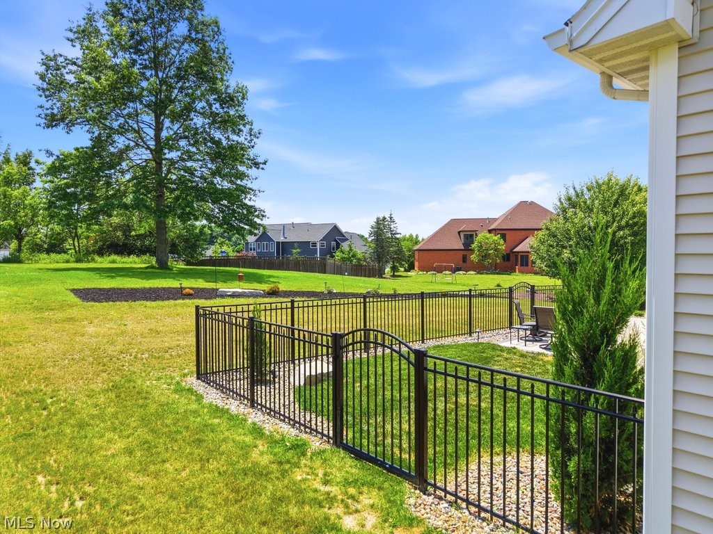 1180 Windward Lane