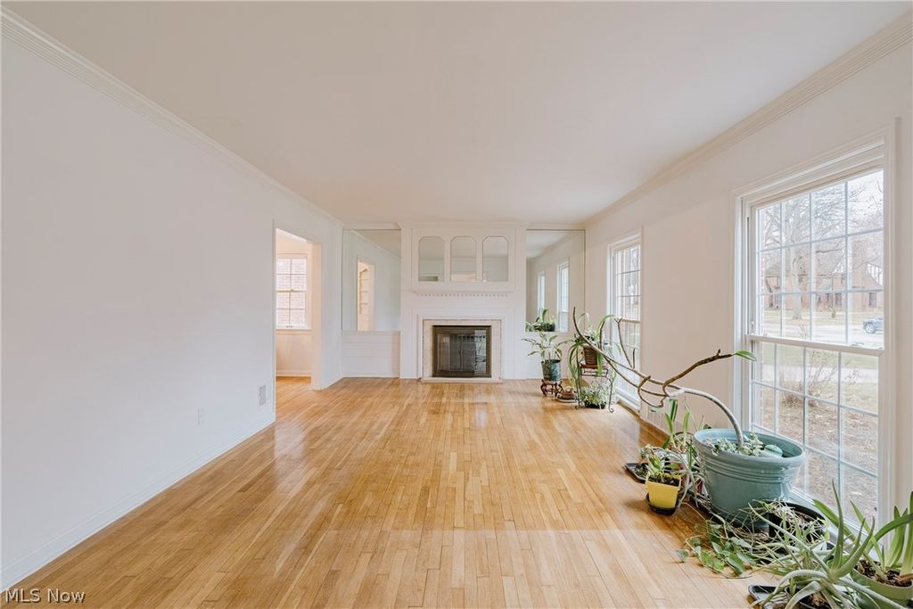 Photo of 19615 Scottsdale Boulevard, Shaker Heights, OH 44122 (MLS # 5190807)