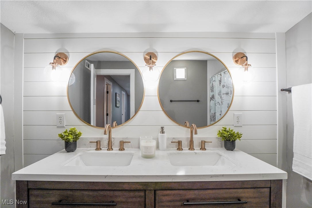 Portage Lakes Reservoir Lands - Residential