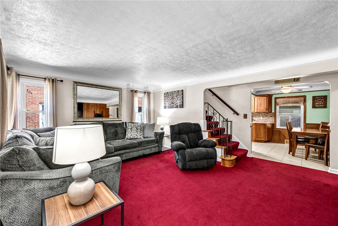 6467 Stanbury Road