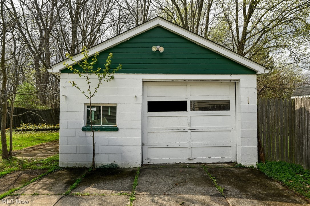 Maple Heights - Residential