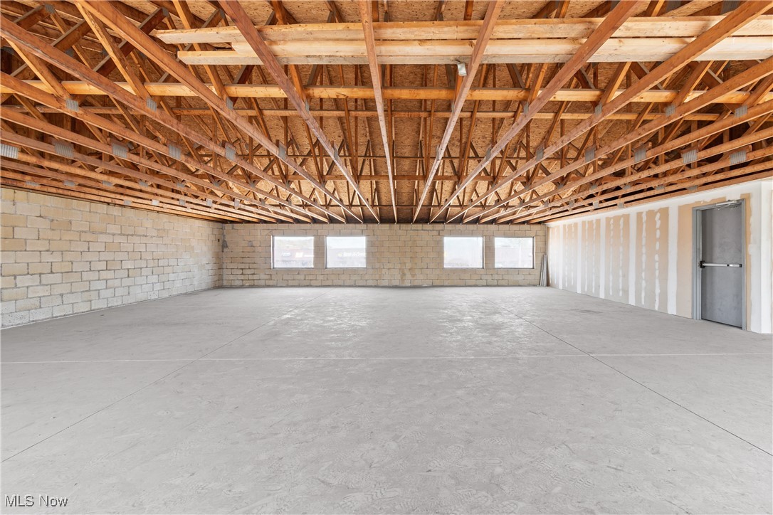 Massillon - Commercial Sale