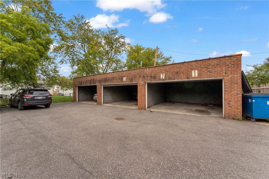 Hanks & Maresh - Residential Lease