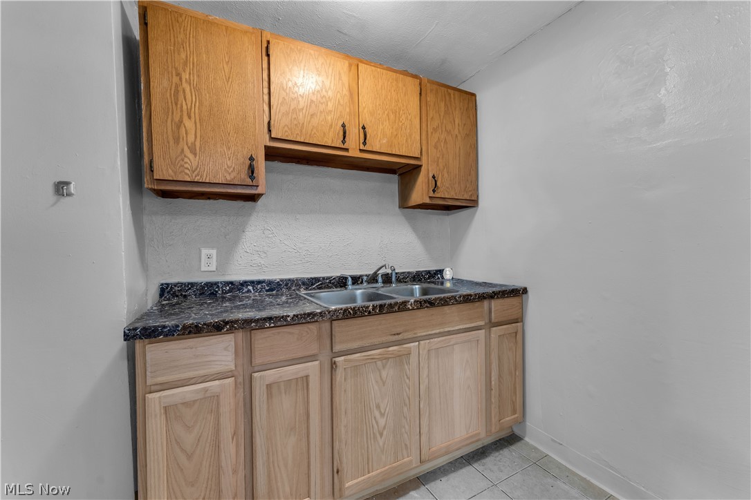 Hanks & Maresh - Residential Lease