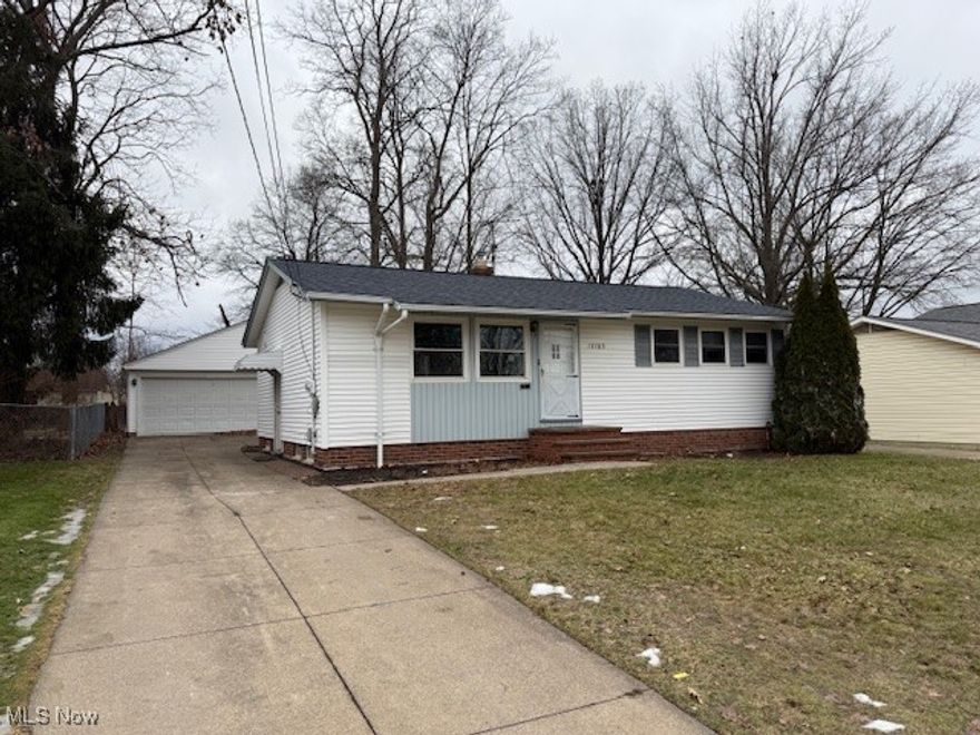 For Rent: Spacious 3-Bedroom Home at 13765 Heatherwood Drive, Brook Park. Discover comfort and convenience in this charming 3-bedroom, 1.5-bathroom home located in the desirable neighborhood of Brook Park. With a spacious floor plan, a cozy living area, and a well-maintained yard, this home is perfect for families or anyone looking for a peaceful setting close to local amenities. Property Features:3 Bedrooms with ample closet space
1.5 Bathrooms (Main bath updated)Large, bright living room with plenty of natural light
Eat-in kitchen with modern appliances
Full basement, great for storage or extra space
Detached 2-car garage
Fenced backyard, ideal for pets and outdoor activities
Close to schools, parks, shopping, and major highways
Rent: $1850.00 / month Security Deposit: $1850.00 One pet policy max, 40 lb weight limit max., $250 pet fee. Available: Now