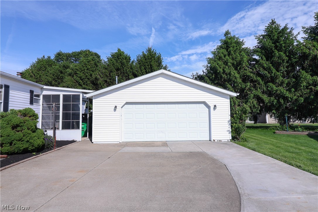 Golfway Pines - Residential