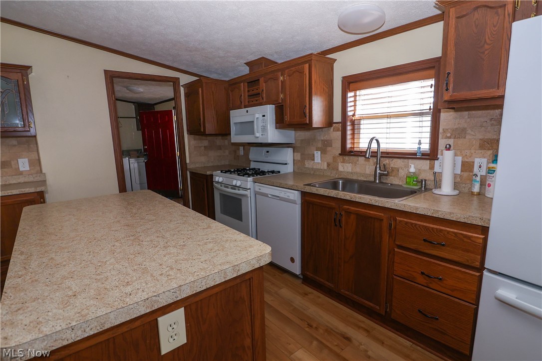 Golfway Pines - Residential