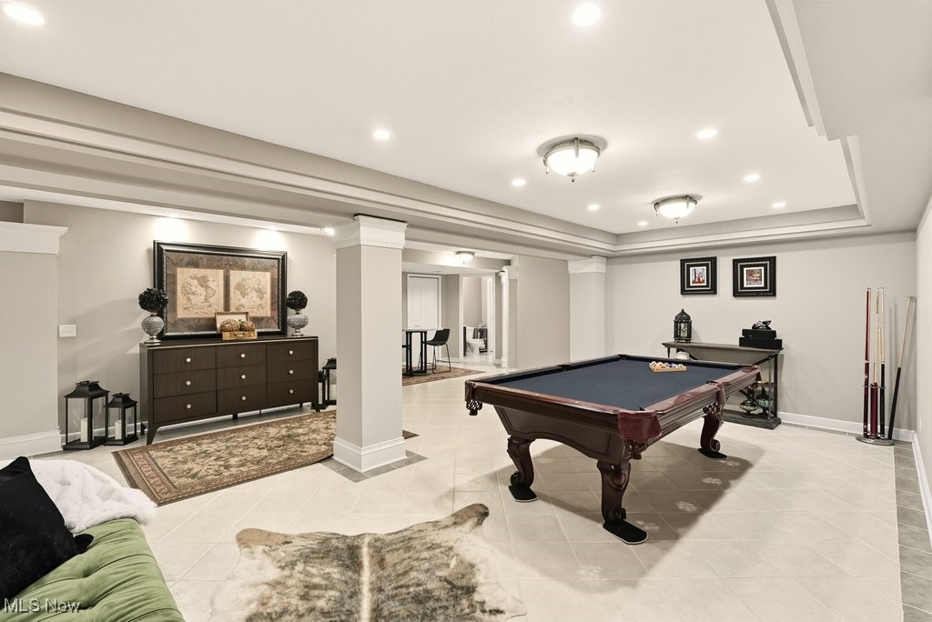 Twinsburg, Ohio 44087, United States, 4 Bedrooms Bedrooms, ,5 BathroomsBathrooms,Residential,Pending,214039